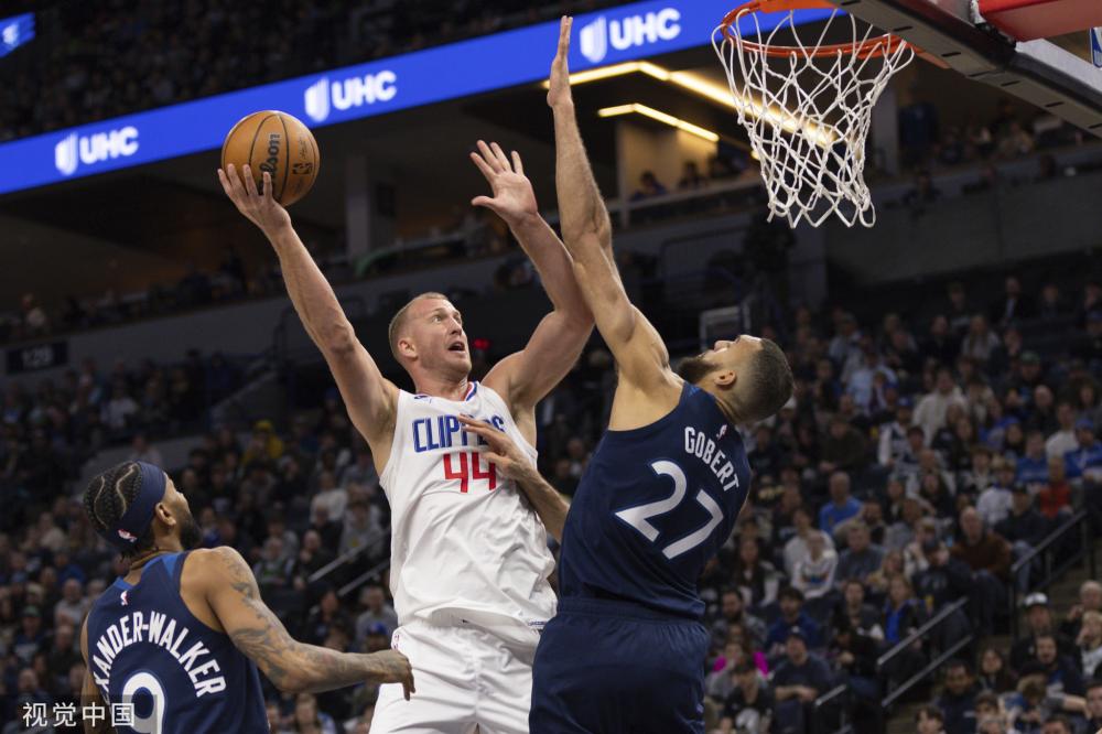 攻防两端的 攻防两端的