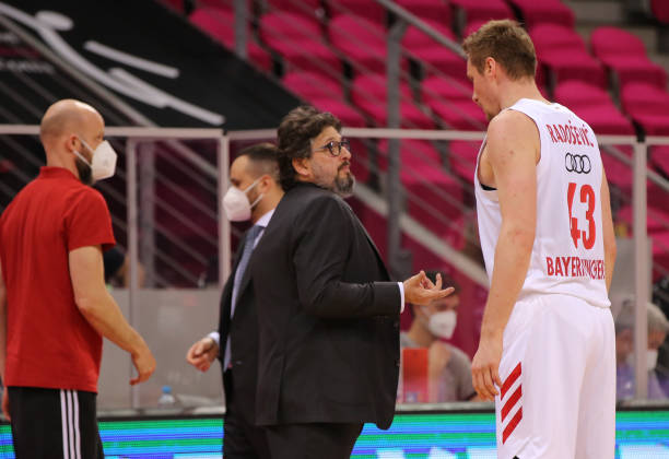 有深厚情感 有深厚情感