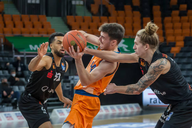 并提升角色 并提升角色